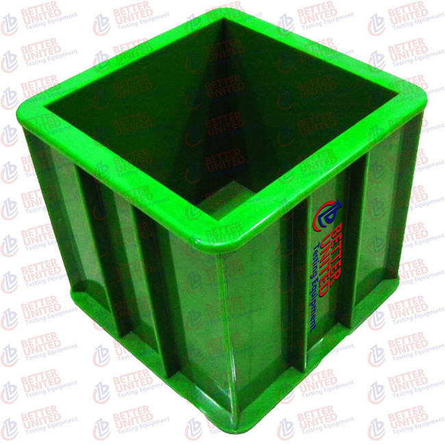 Lightweight EN 12390-1 Concrete Testing Equipment Plastic Cube Mould 150mm